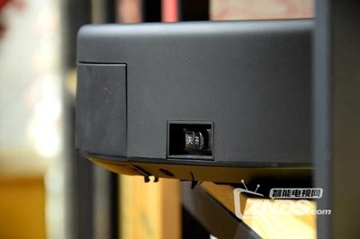 全新激光探測(cè)技術(shù)智能掃地機(jī)器人 inxni以內(nèi)X332深度評(píng)測(cè)與廢物儲(chǔ)存產(chǎn)品分析